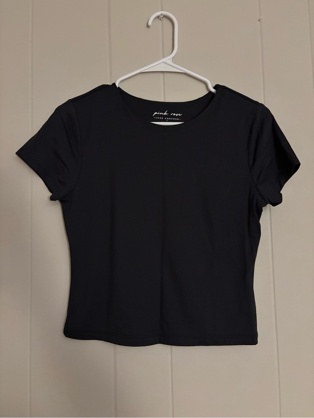 Pink Rose Black Short Sleeve Crewneck Crop Top